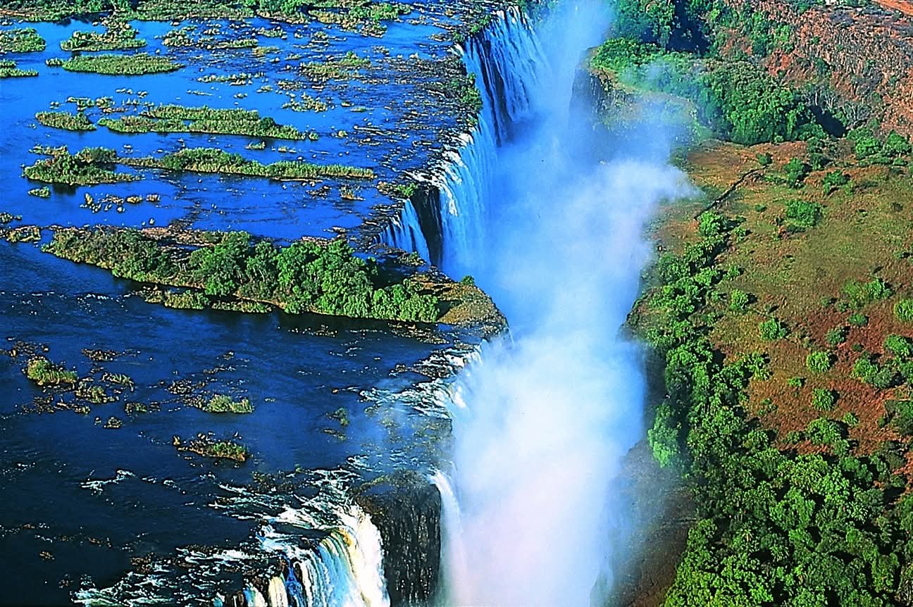Victoria Falls spray and river scenery for regional Southern Africa routes