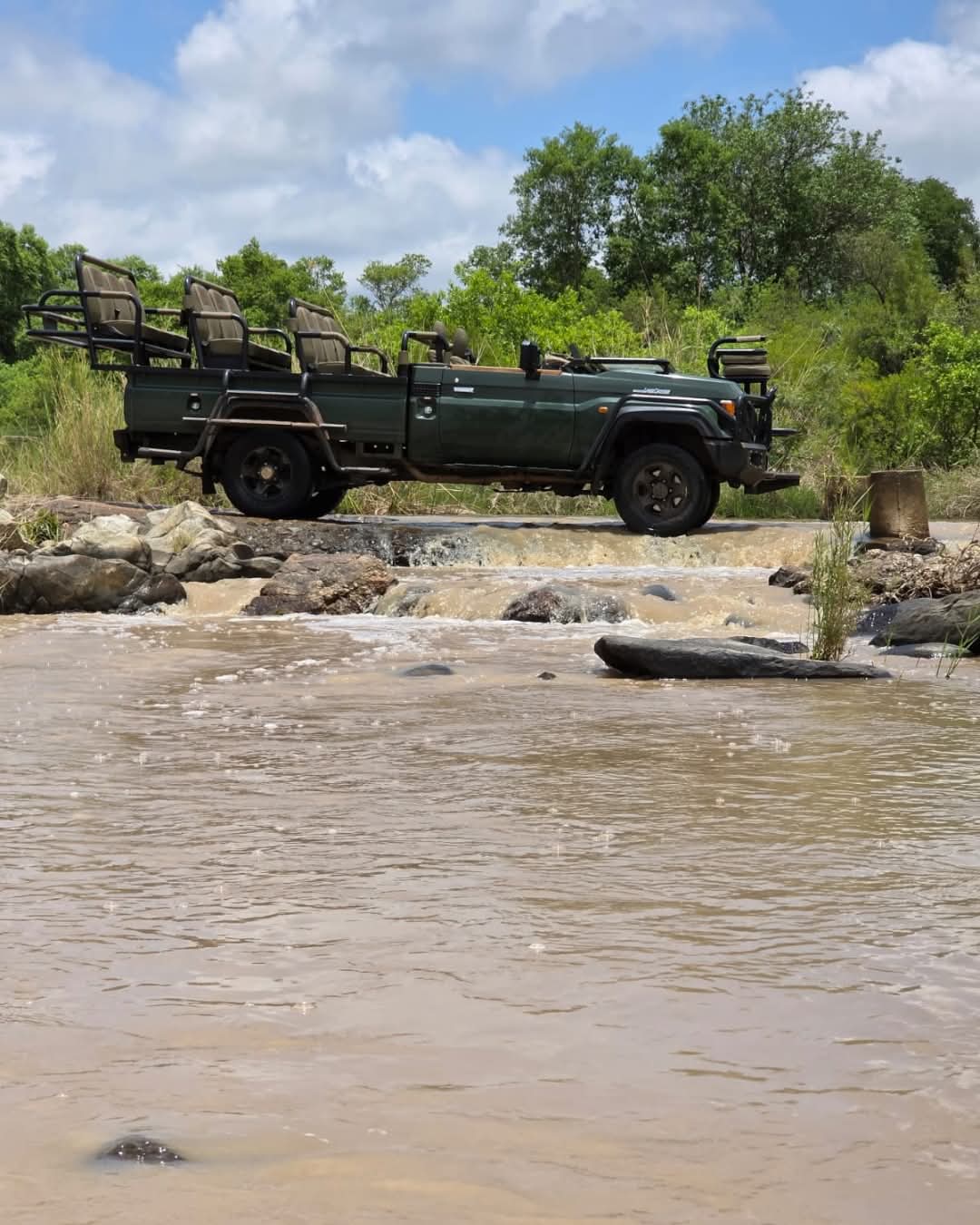 Boat safari movement for Botswana waterway routes